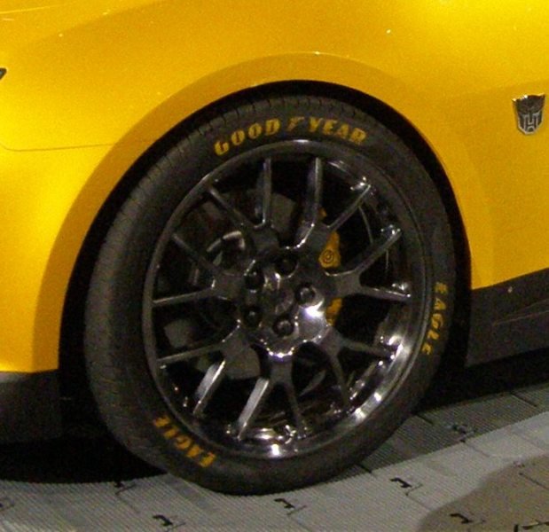 pre-close-up Bumble bee tire